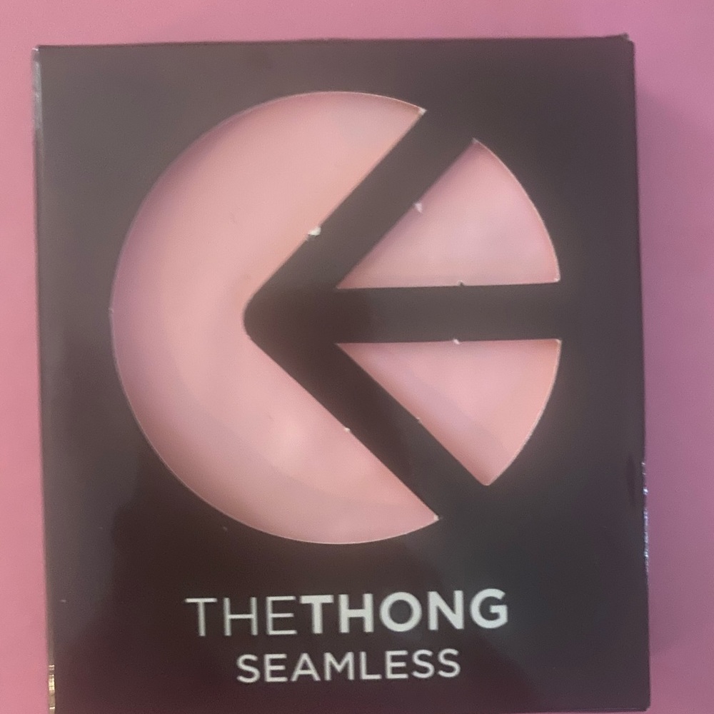 Seamless thong